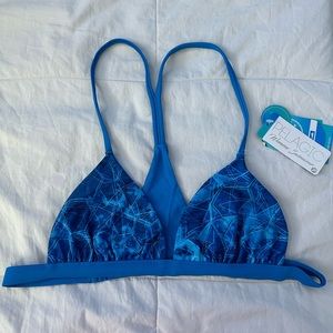 NWT Pelagic Women’s Rio Reverse Bikini Top Hex